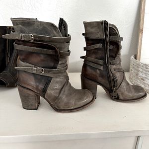 FREE BIRD Steve Madden boots.